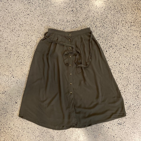 Simons’s Midi Skirt - Picture 4 of 9